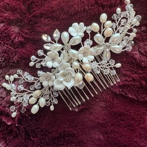David's Bridal Pearl and Crystal Floral Hair Comb